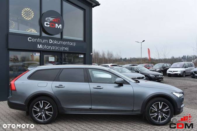 Volvo V90 Cross Country T6 AWD Pro - 13