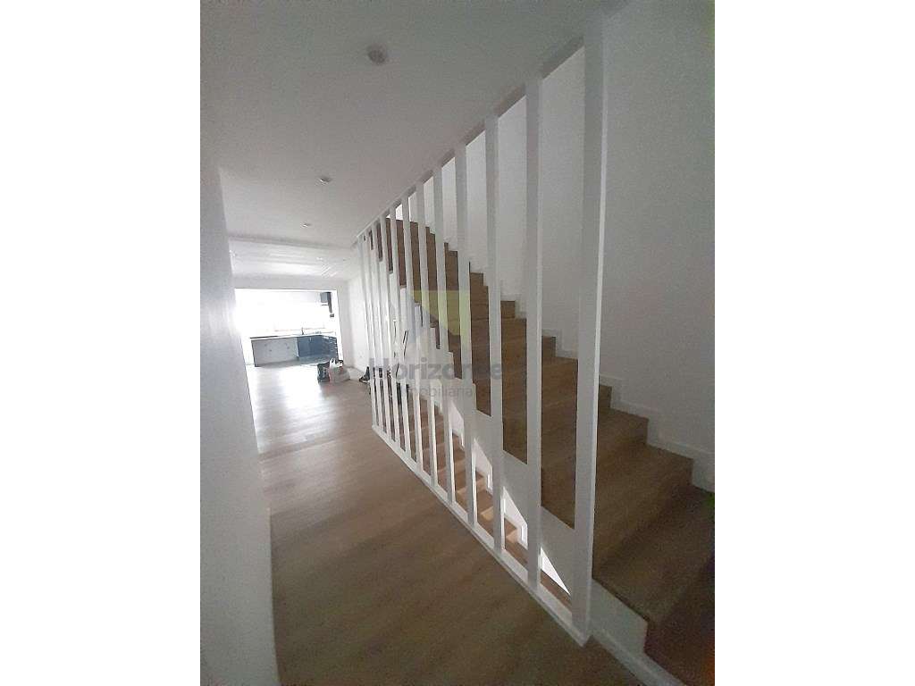 T4 Duplex Totalmente Recuperado no Centro Histórico de Portalegre-18