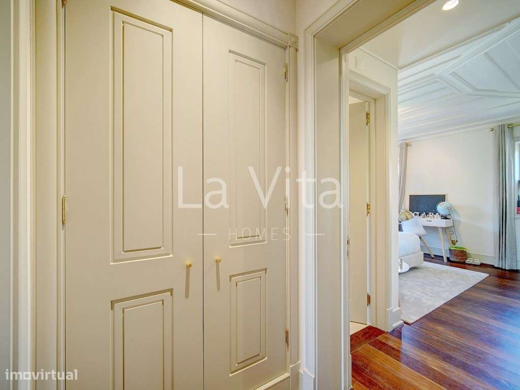 Apartamento T4 Duplex, em condomínio exclusivo no centro do Estoril.-41