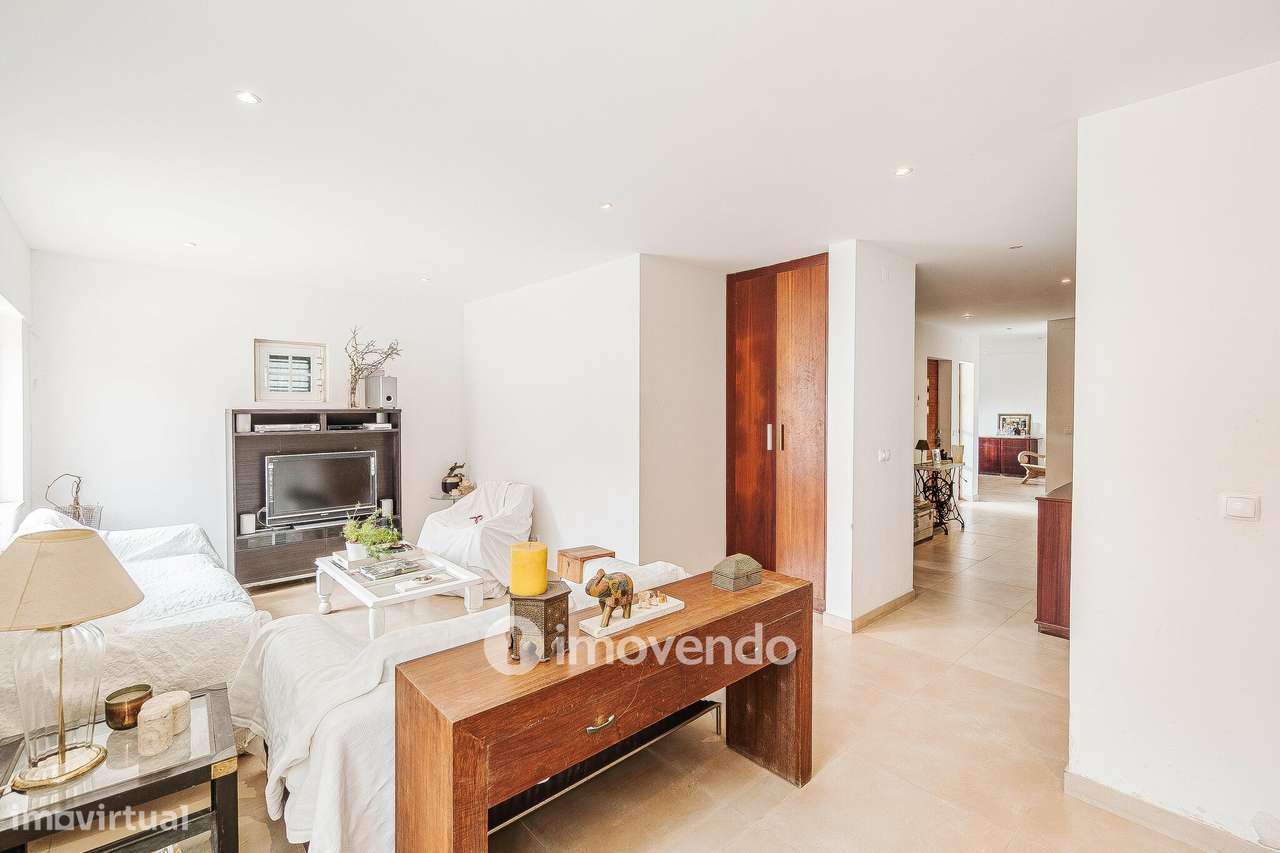 Moradia T3 isolada, em terreno de 1.262m², em Bicesse, Alcabideche - Grande imagem: 4/53