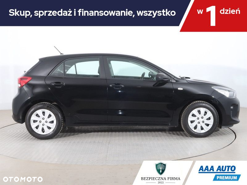 Kia Rio - 7