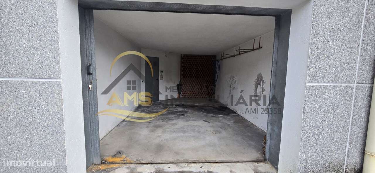 APARTAMENTO T3 COM TRÊS FRENTES E GARAGEM A 5 min a pé do Centro de-55