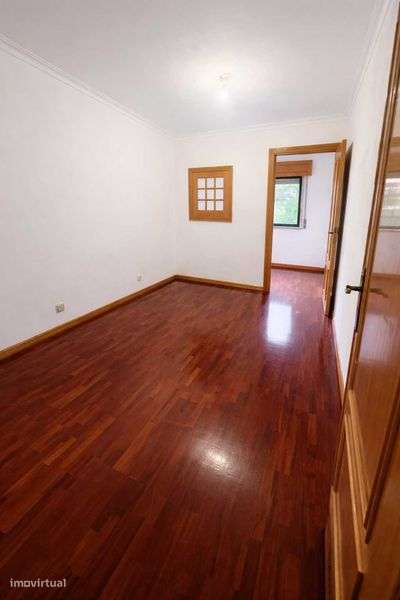 T2 com 85 m² em São Marcos | Av. do Brasil | Excelente localização - Grande imagem: 4/8