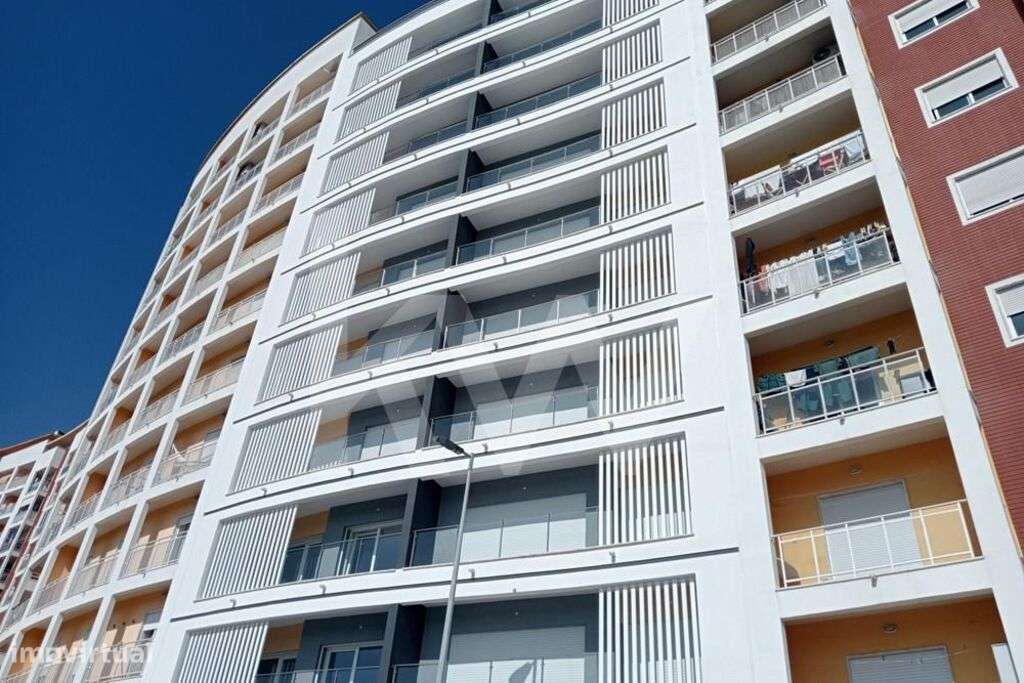 T3 em Corroios, Nova Construção com garagem - Grande imagem: 5/35