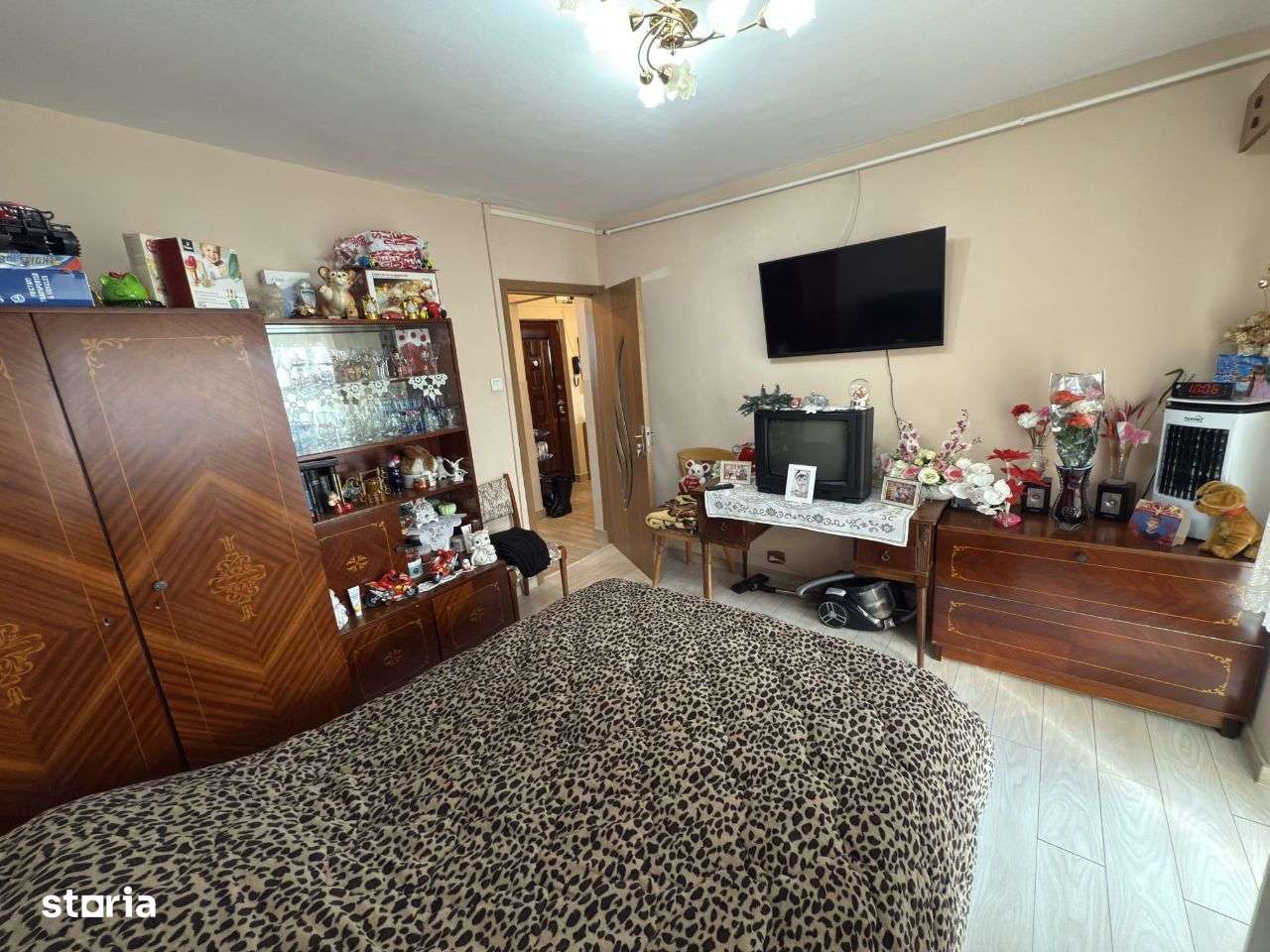 Apartament cu 2 camere decomandat| Micro 17| Etaj 4-2