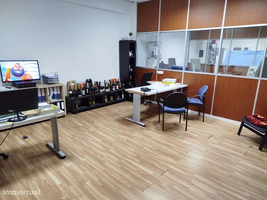 Armazém para arrendar em Pero Pinheiro - Sintra - Grande imagem: 5/10