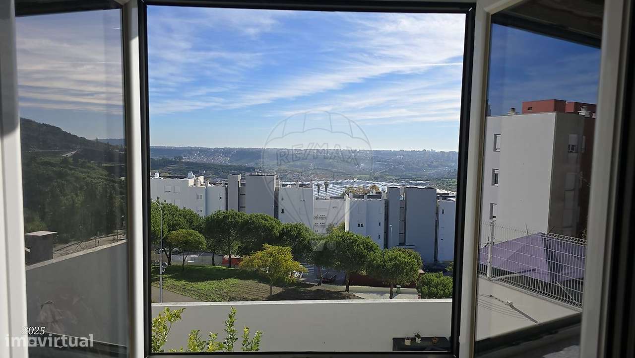 Moradia T2 para venda-24