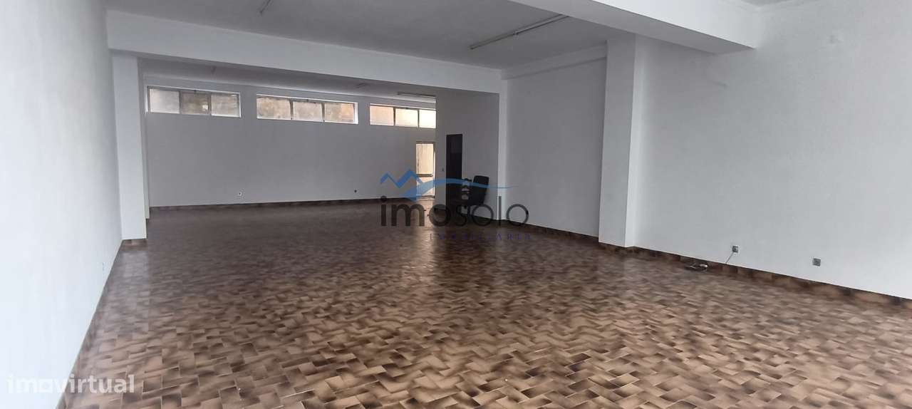Loja com 155m2 em Oliveira de Azeméis - Grande imagem: 4/8