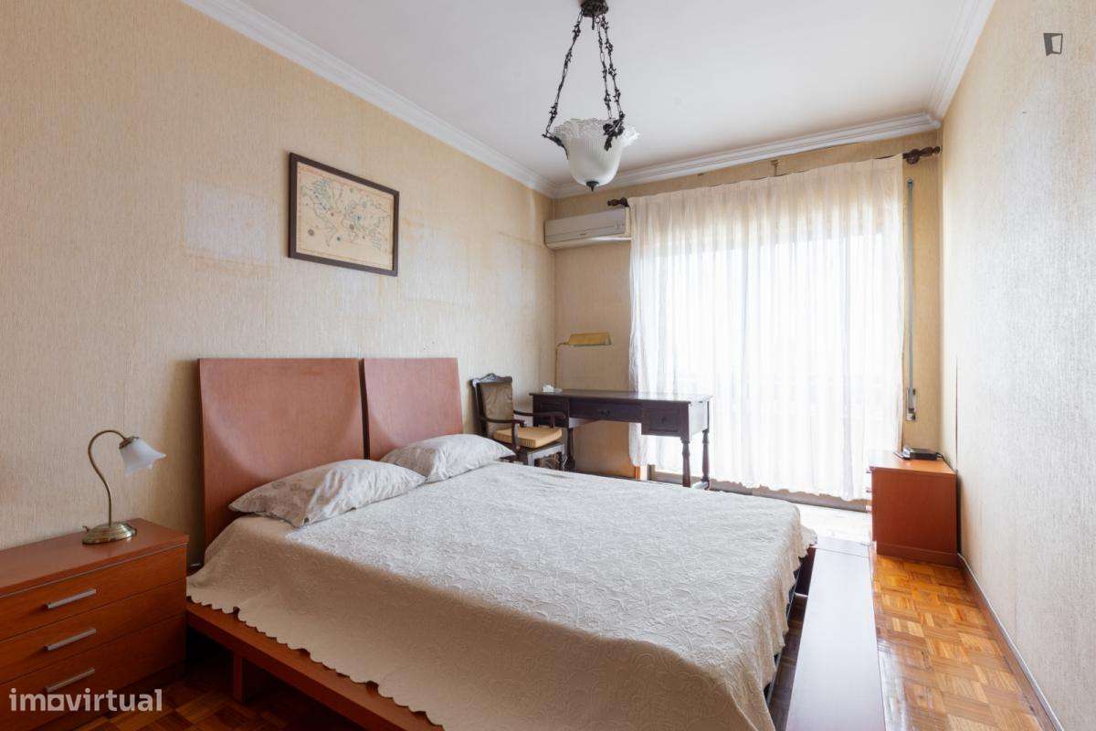 Quarto - localizado em Rio Tinto Porto - Grande imagem: 4/10