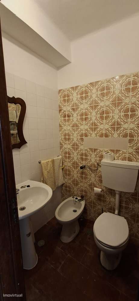 Imóvel comercial em São Vicente (junto ao Largo da Graça) - Grande imagem: 4/5