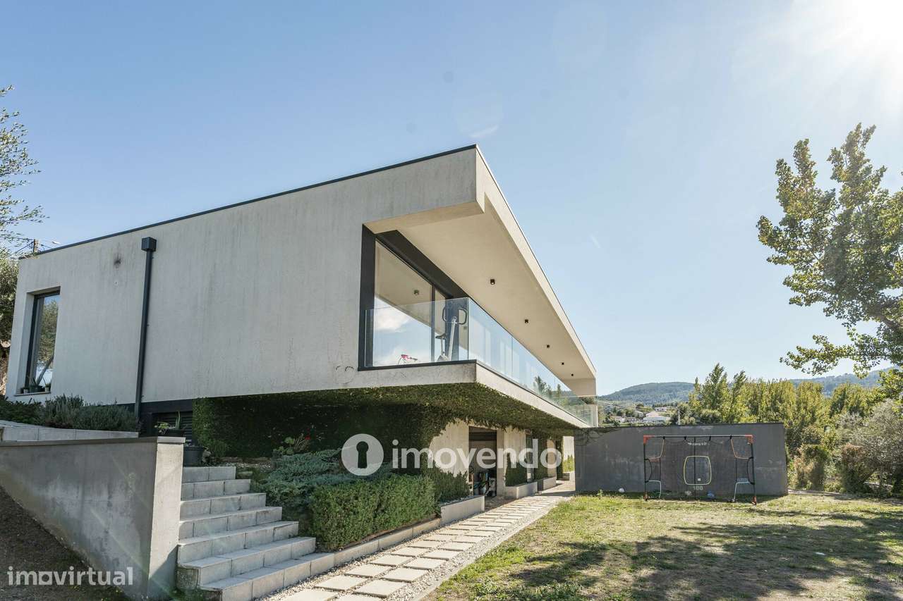 Moradia T3 única, mobilada e equipada, em Cabeceiras de Basto-47