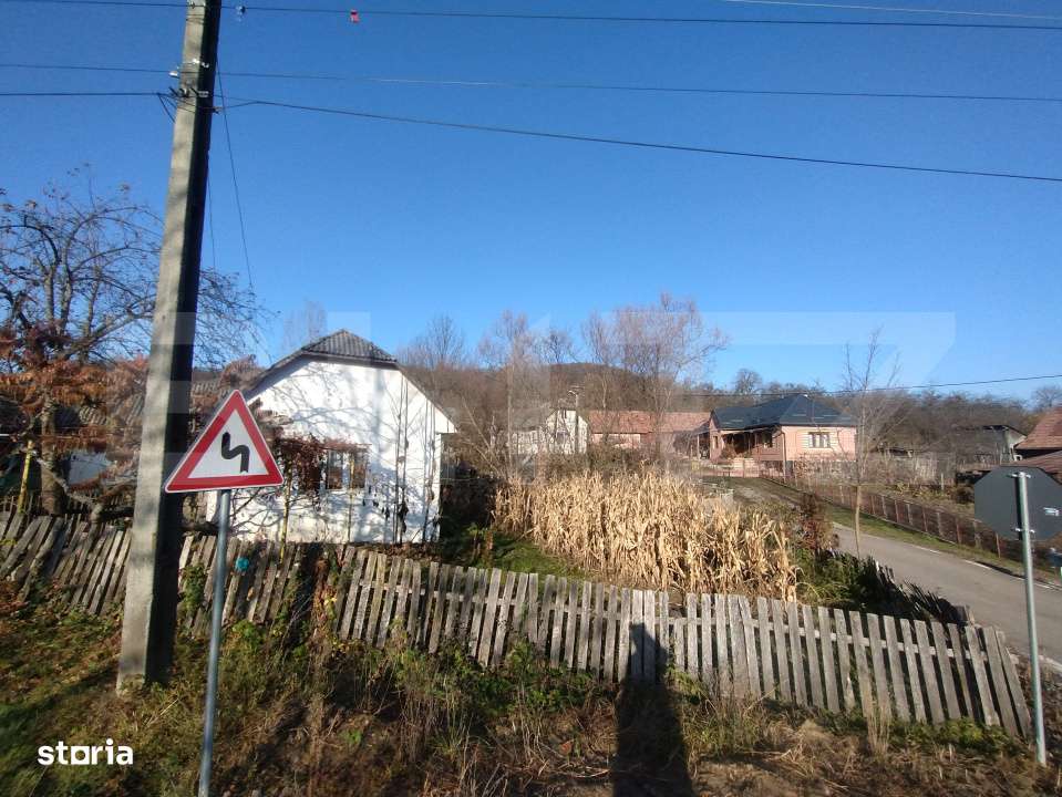 Casa 2 camere 70mp,+teren intravilan 1646 mp,zona Comunei Sintereag - Imagine principală: 2/11