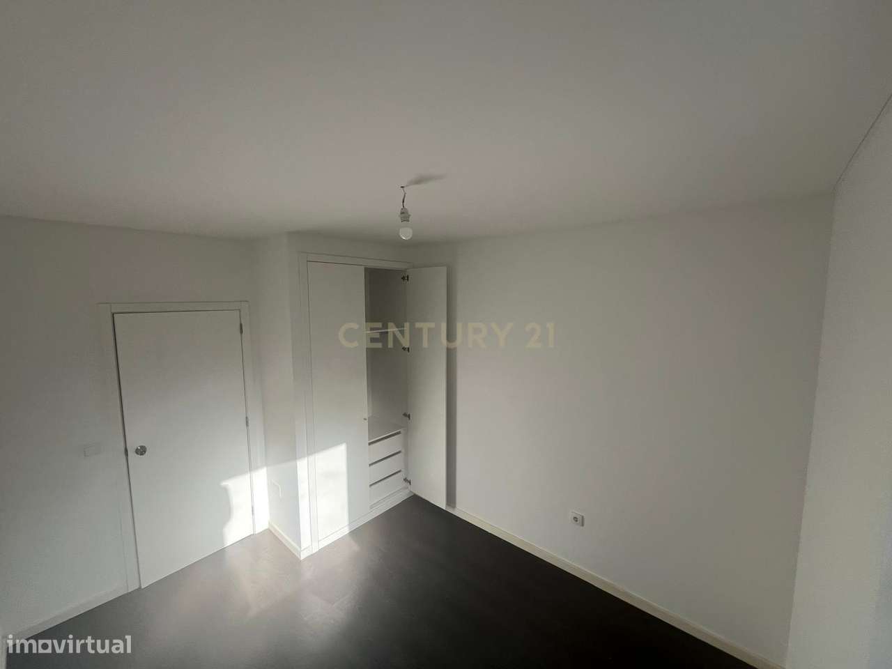 T2 na Covilhã com lugar de Garagem - Grande imagem: 4/19