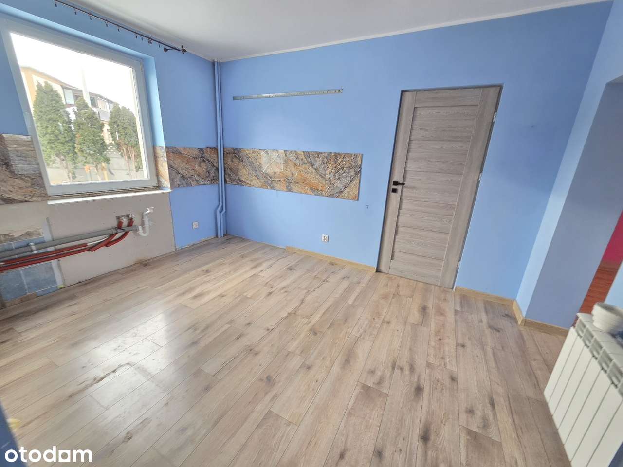 Dom bliźniak z garażem, budynkami gospodarczymi i piwnicą w Śmiglu-9