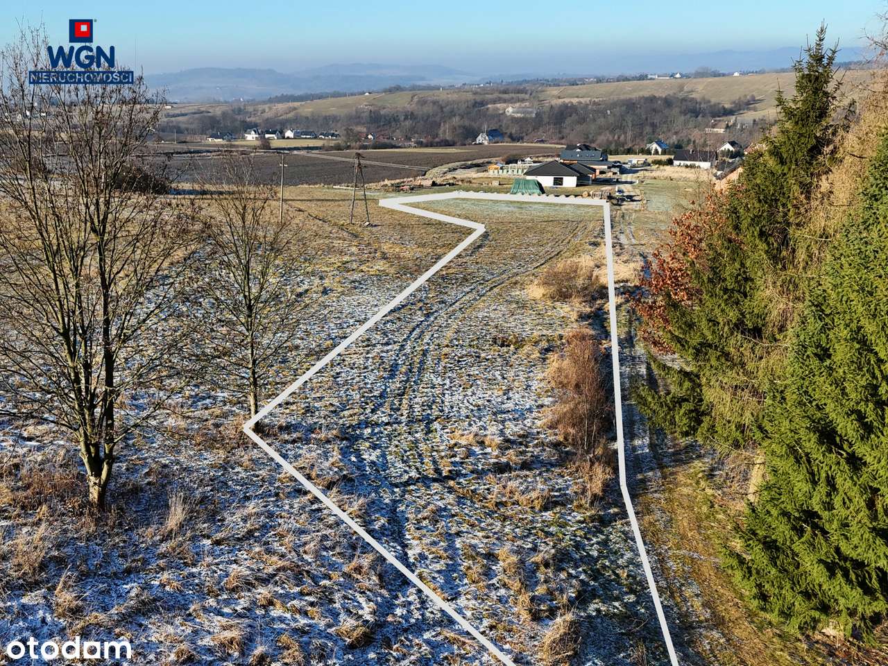 Działka budowlana z pięknymi widokami pod lasem.-10