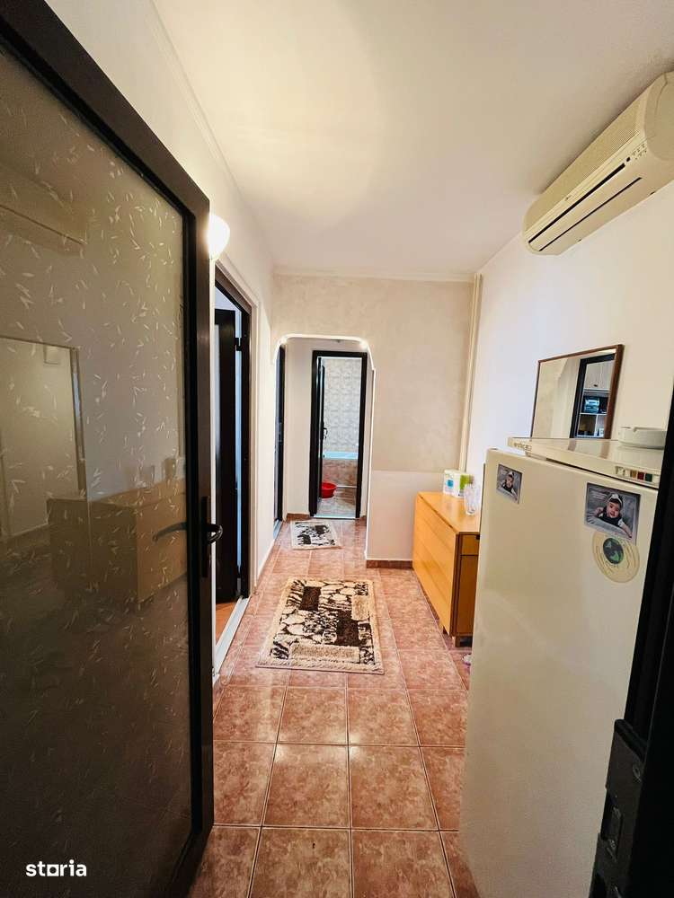 Apartament 3 camere centrala gaz termen lung parcare Zona Tomis Nord - Imagine principală: 4/11