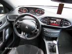 Peugeot 308 1.6 e-THP GTi by Sport S&S - 14