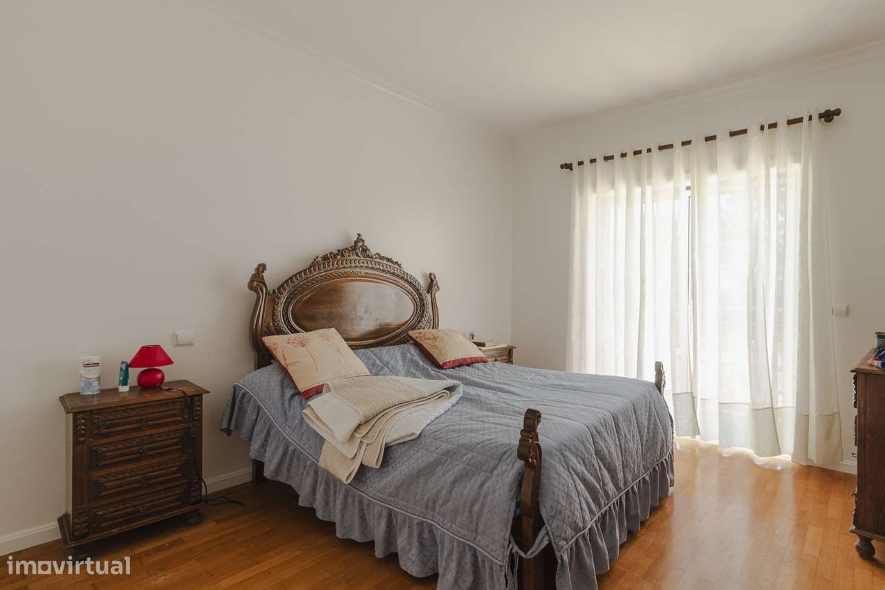 Moradia Isolada T4 / Casal de Matos / Leiria-12