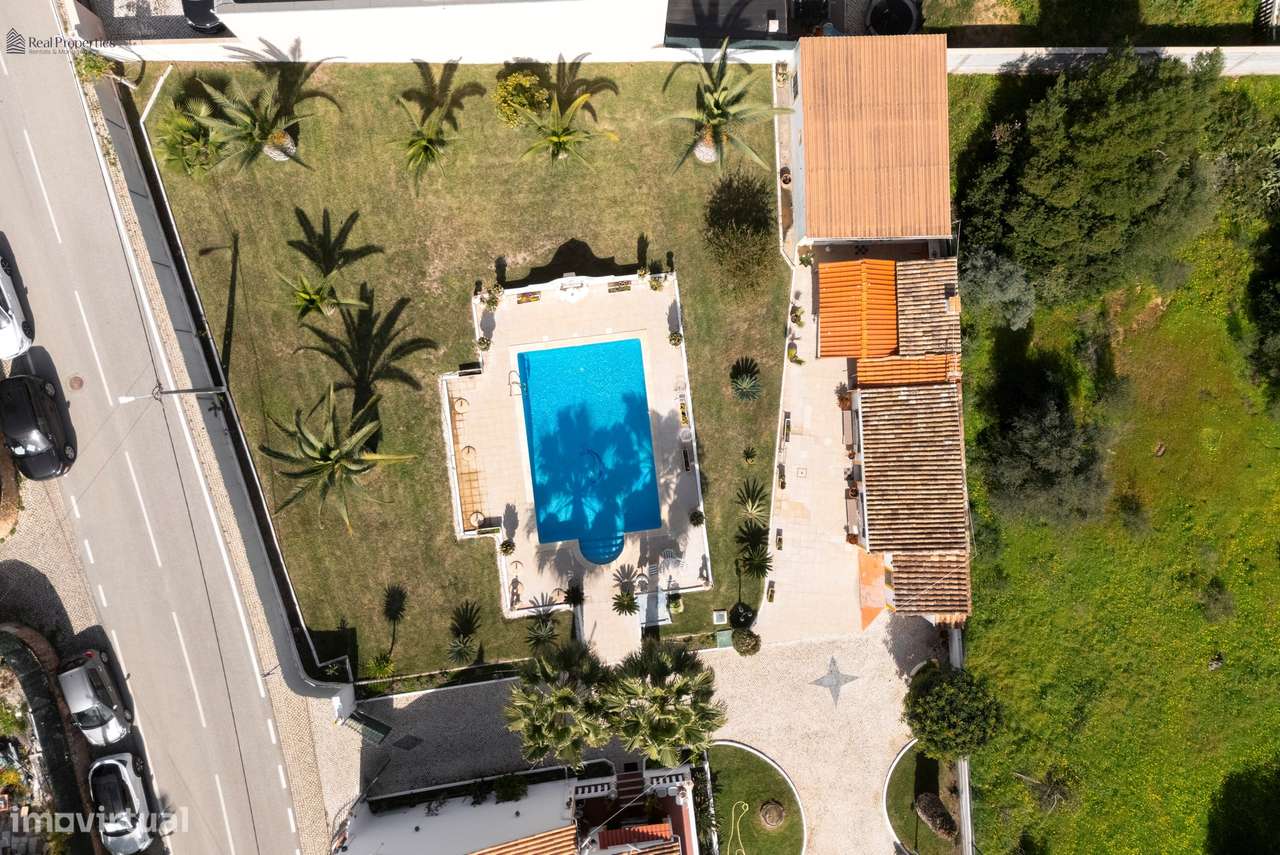 Encanto Algarvio – Moradia Térrea Isolada com Piscina e Jardim-47
