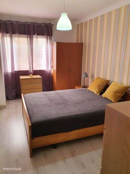 T1 -Todo mobilado no centro do Cacém, junto à CP - Grande imagem: 4/8