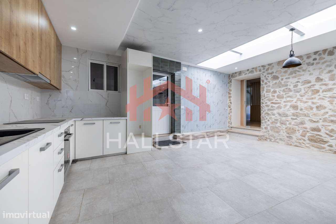 Moradia T3 Remodelada / Garagem e Churrasqueira / Soutocico - Grande imagem: 3/36