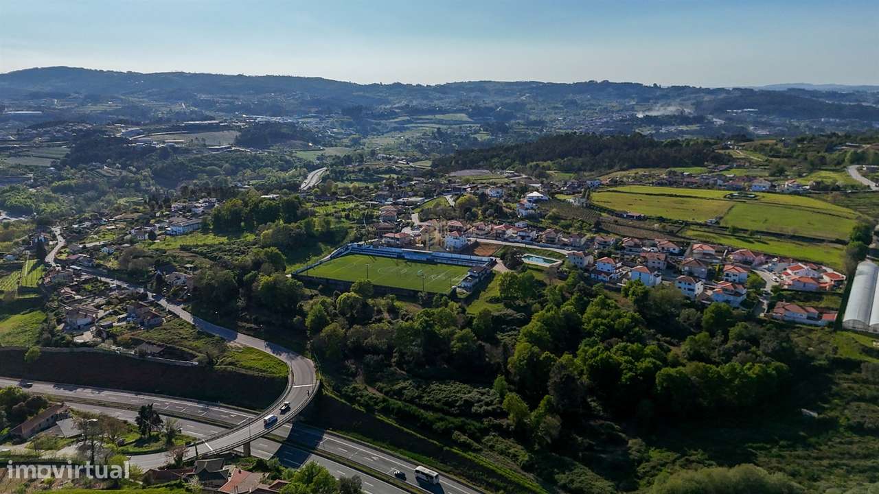 Vende-se terreno urbanizável com 42633m2 na Toutosa, Marco de Canavese-10