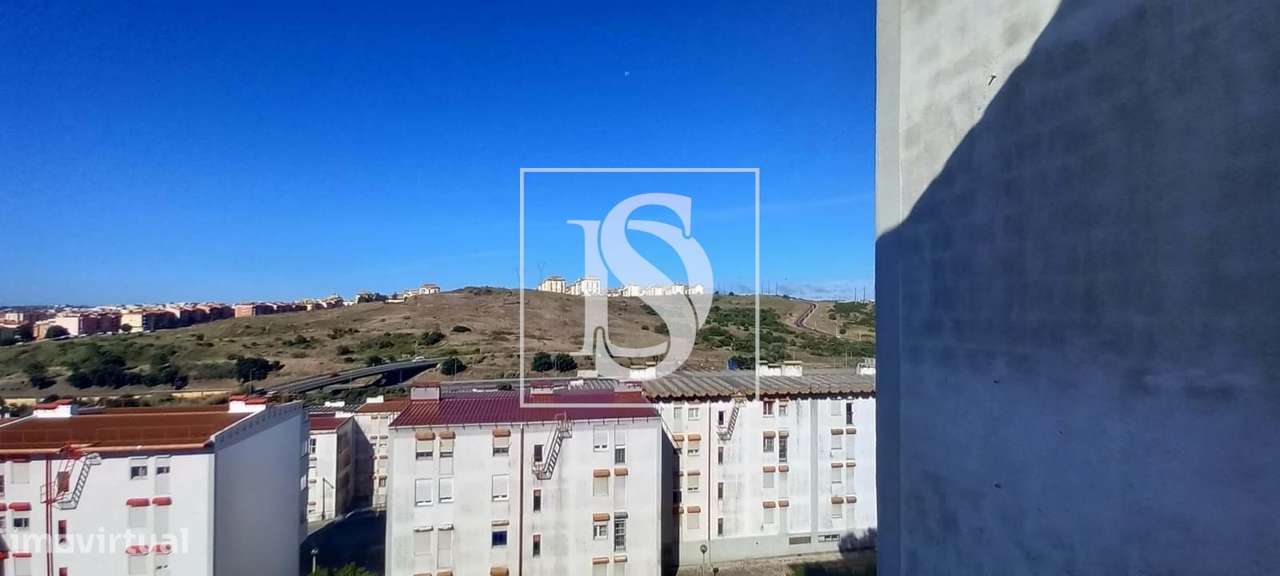 Apartamento T3 c/ arrecadação em Monte Abraão, Sintra-24