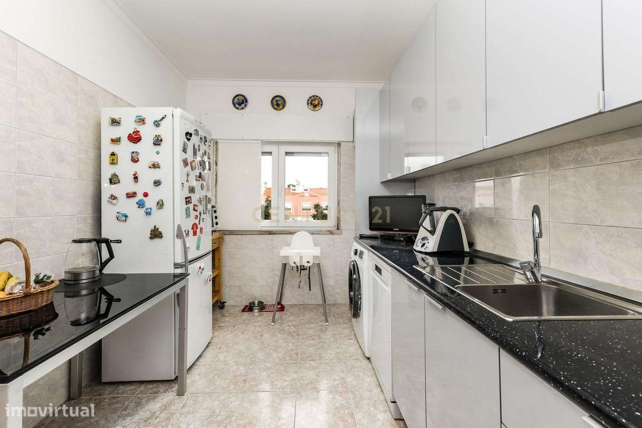 Apartamento T2 recentemente renovado|Seixal - Grande imagem: 2/19
