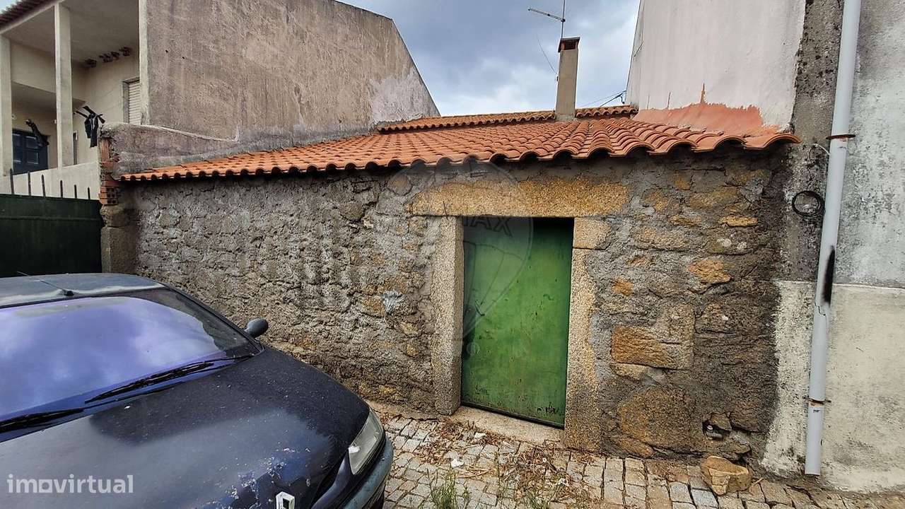 Moradia T4 para venda - Grande imagem: 2/16