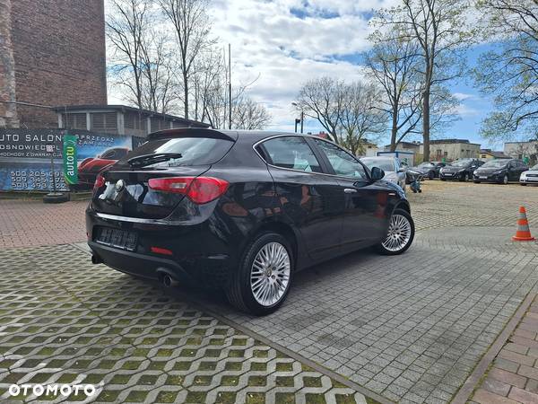 Alfa Romeo Giulietta 2.0 JTDM 16V Turismo - 2