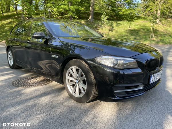 BMW Seria 5 520d Luxury Line - 11