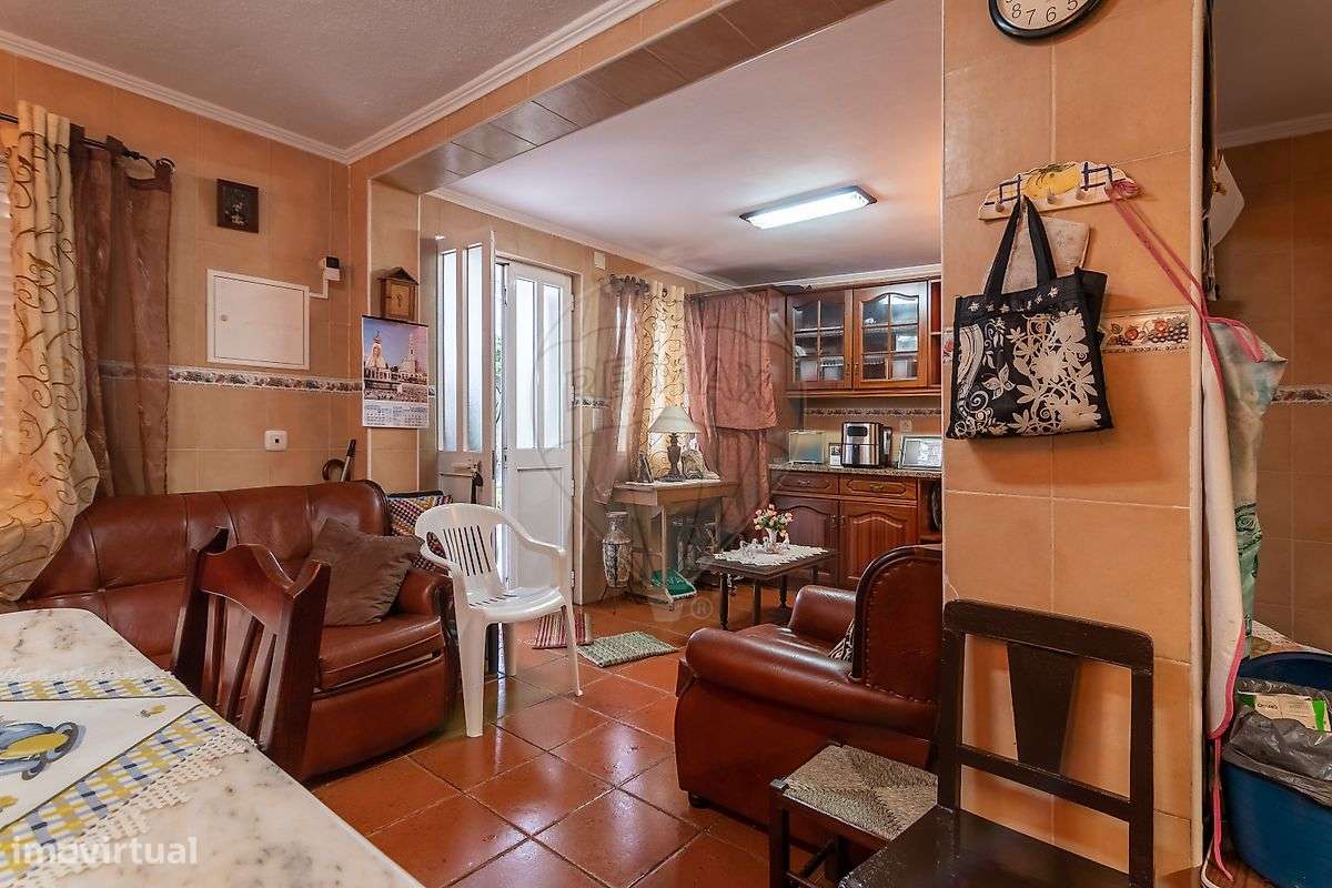 Moradia T1 para venda - Grande imagem: 2/24