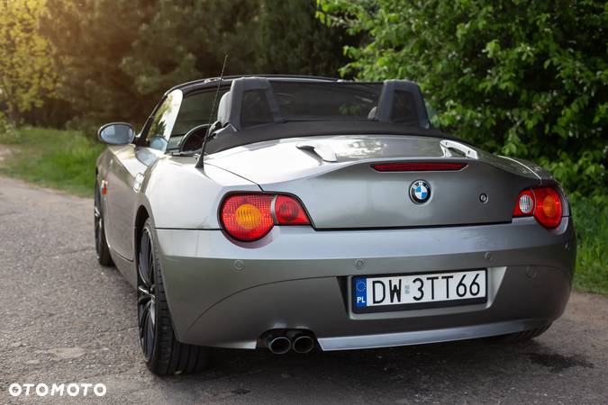 BMW Z4 2.5i - 16