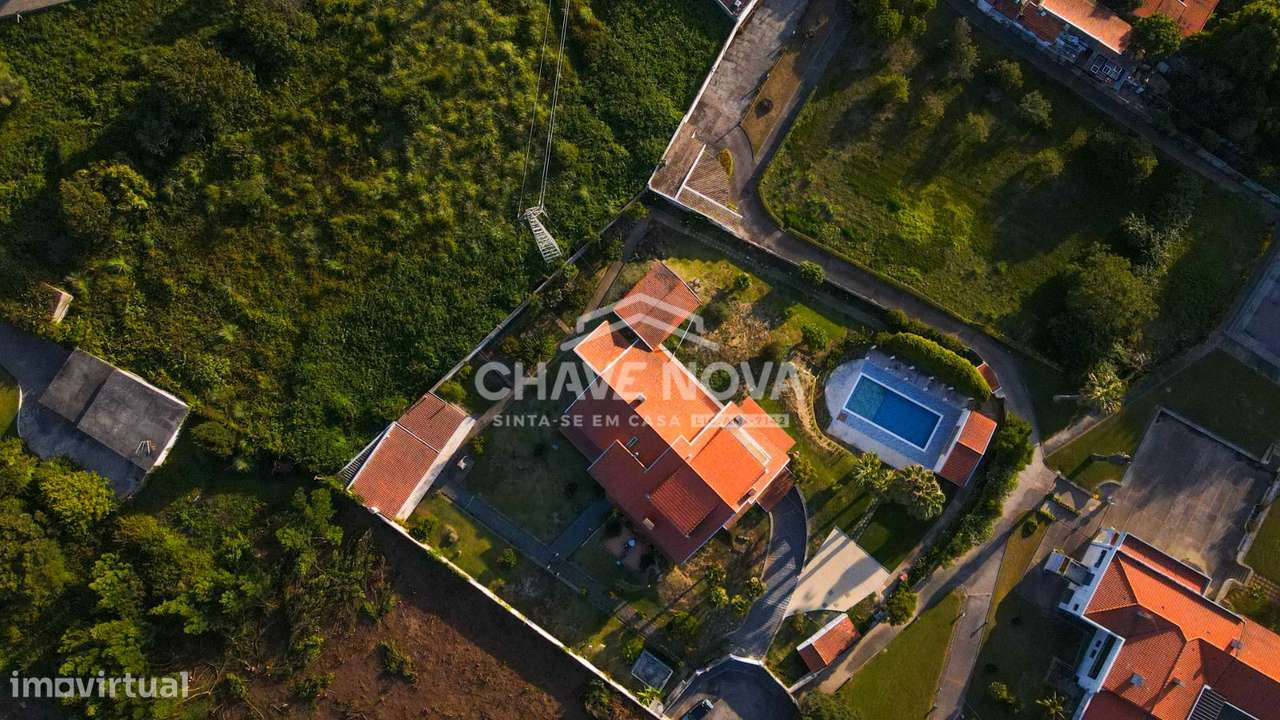 Moradia V11 com piscina interior e exterior em Arcozelo. - Grande imagem: 5/21