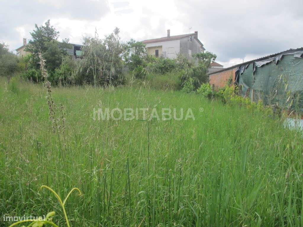 Moradia tradicional com 4 quartos com um grande jardim, pátio, área...-20