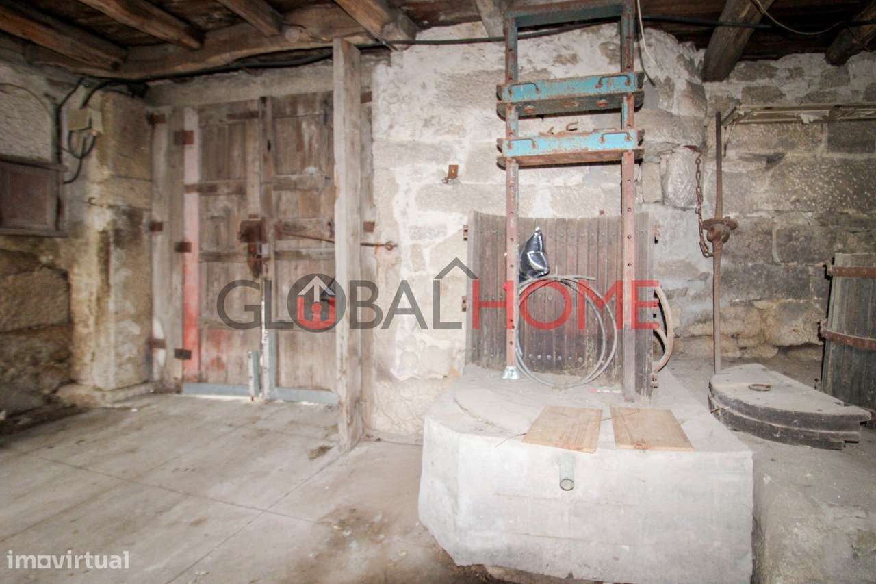 Quinta para Reabilitação com 1.251 m² em Águas Santas-29