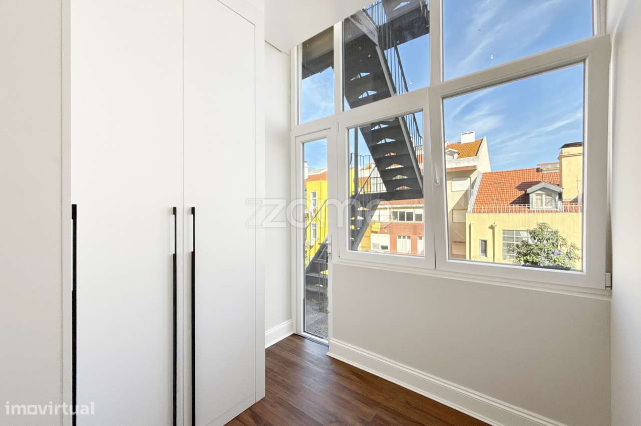 Apartamento T3 remodelado na Avenida Almirante Reis - Lisboa-17
