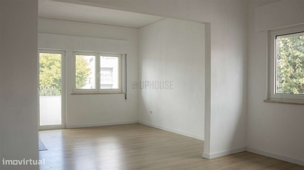 Andar Moradia T4 com Garagem em Abraveses - Grande imagem: 2/14