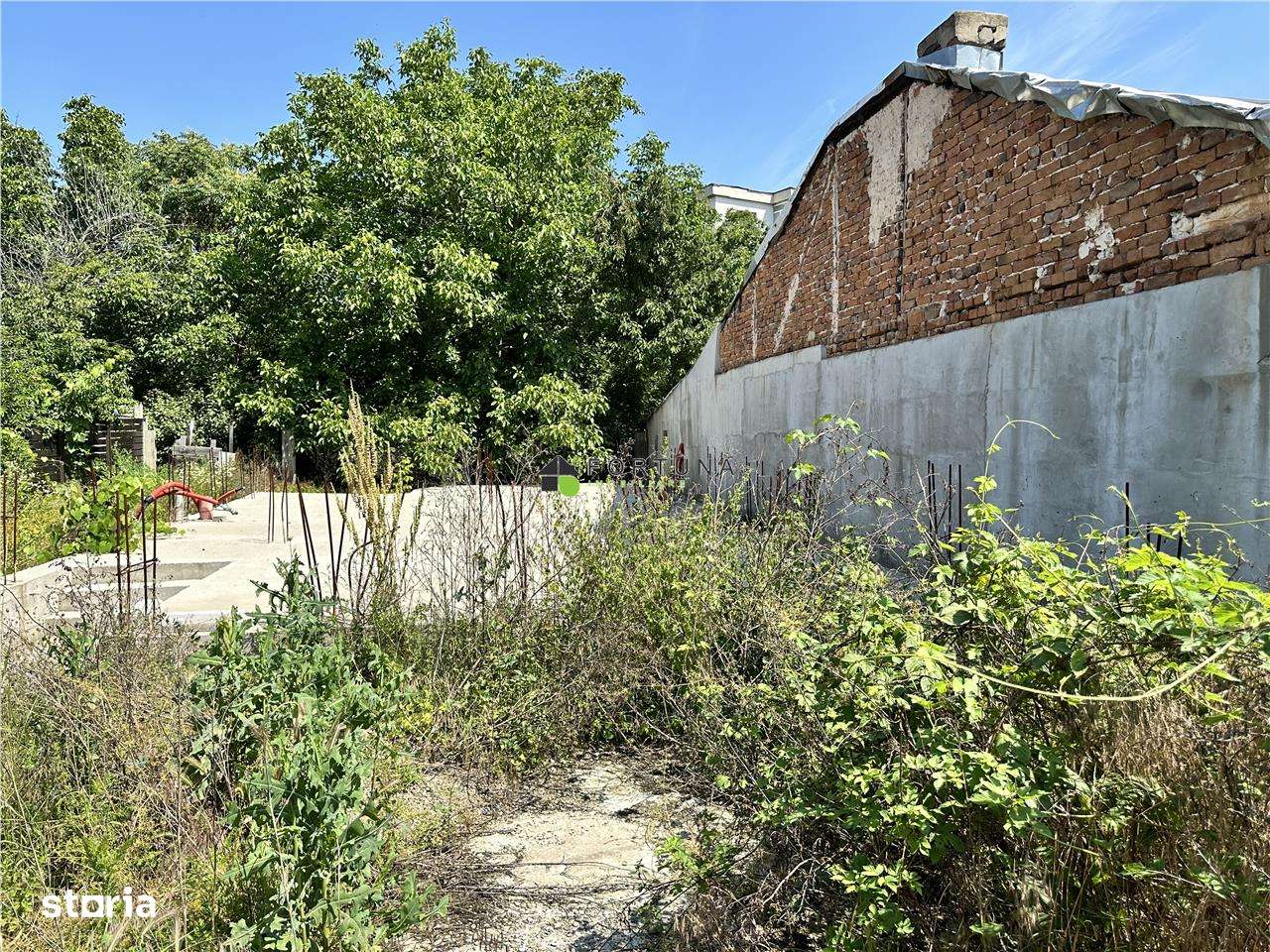 De vânzare teren 235 mp – Ploiesti, zona linistita – cu autorizatie de - Imagine principală: 4/5