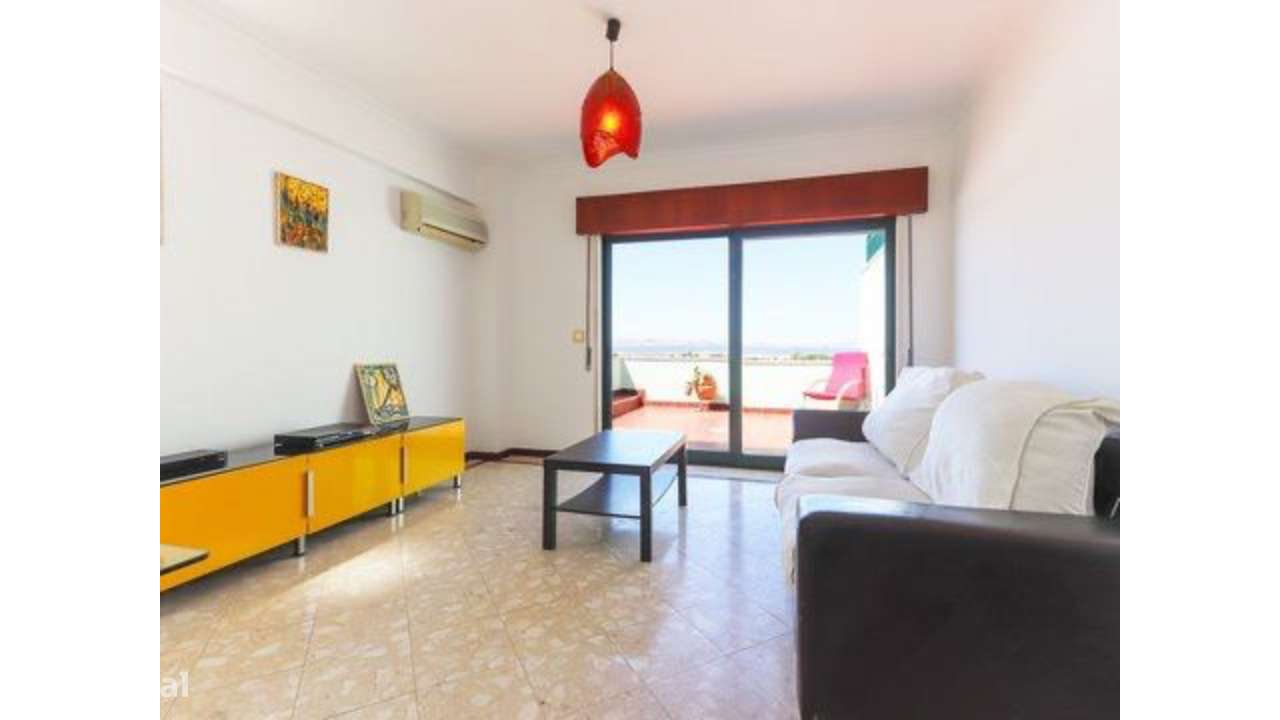 Apartamento T1 à venda na Rua Leonel Pereira Fernandes, 10 - Grande imagem: 4/18