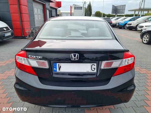 Honda Civic 1.8 Executive - 8