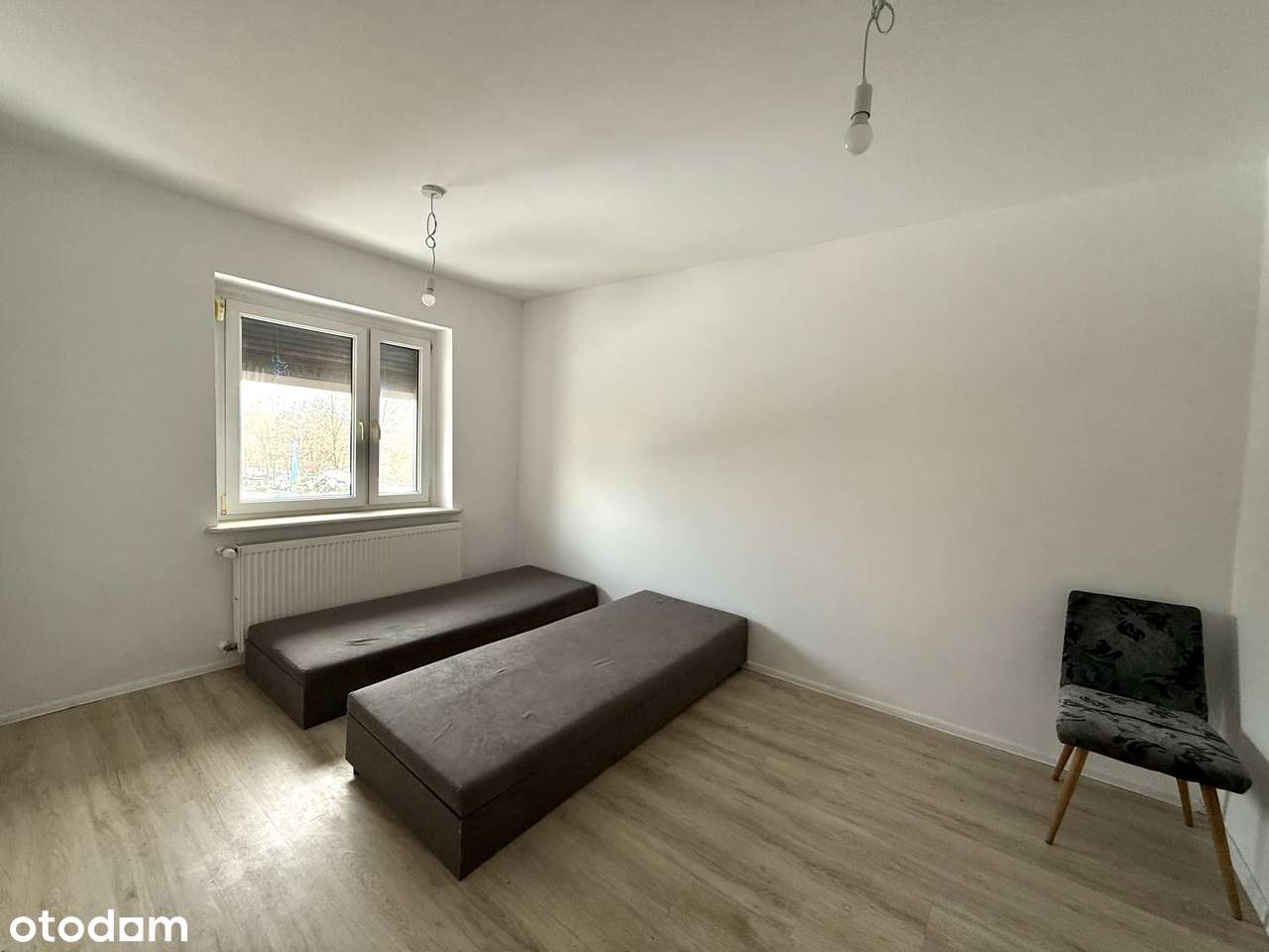 Ustawny dom wolnostojący do remontu na dużej działce + garaż -Bykowina-13