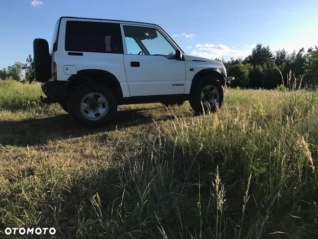 Suzuki Vitara 2.0 HDi - 13