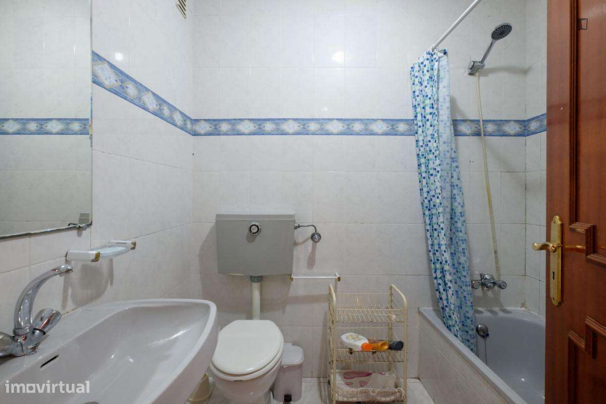 Quarto - localizado em Conchada Coimbra - Grande imagem: 2/14