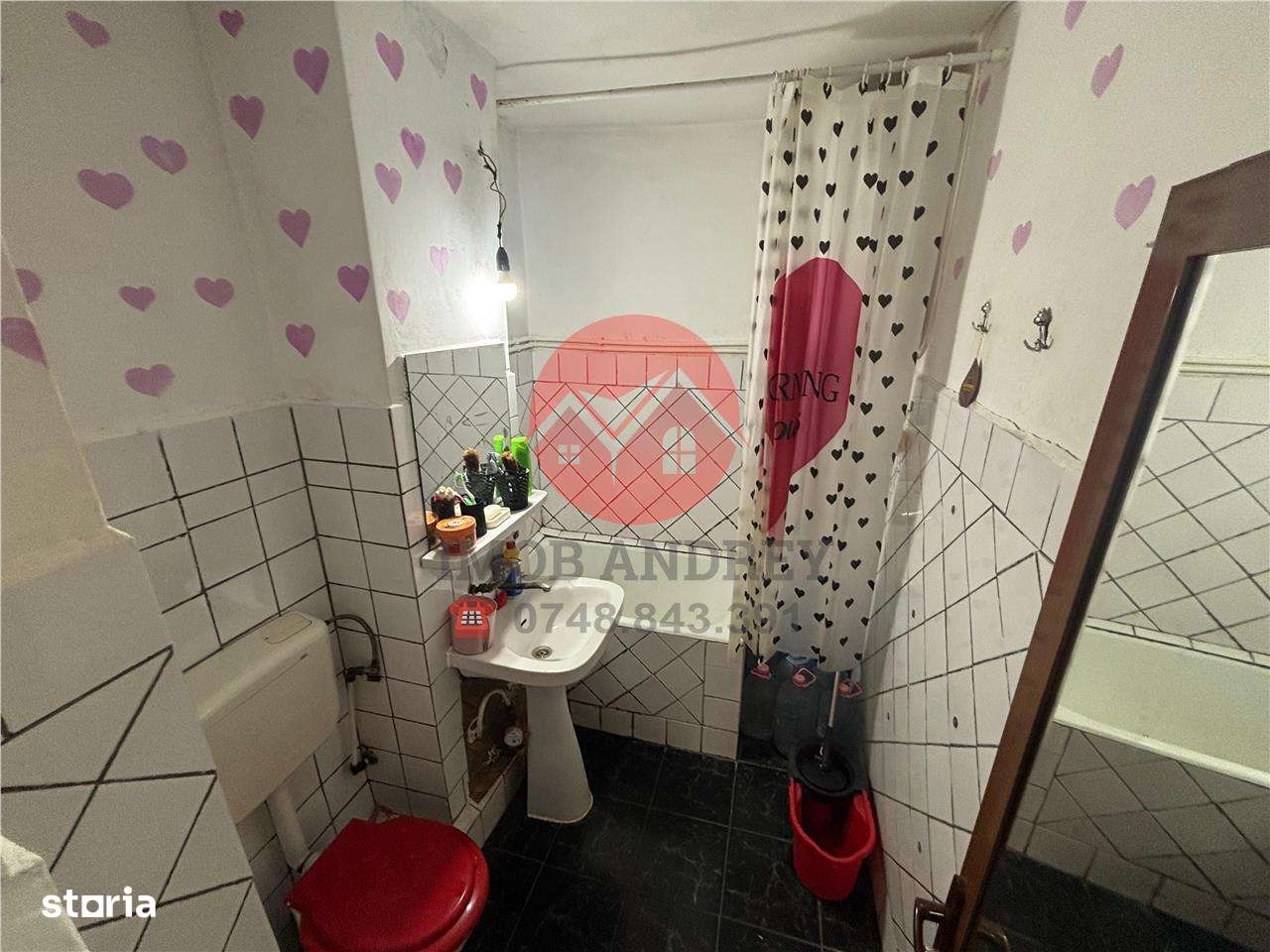 Garsoniera confort 1 zona centrala mobilata bloc cu lift cu chirias - Imagine principală: 5/5