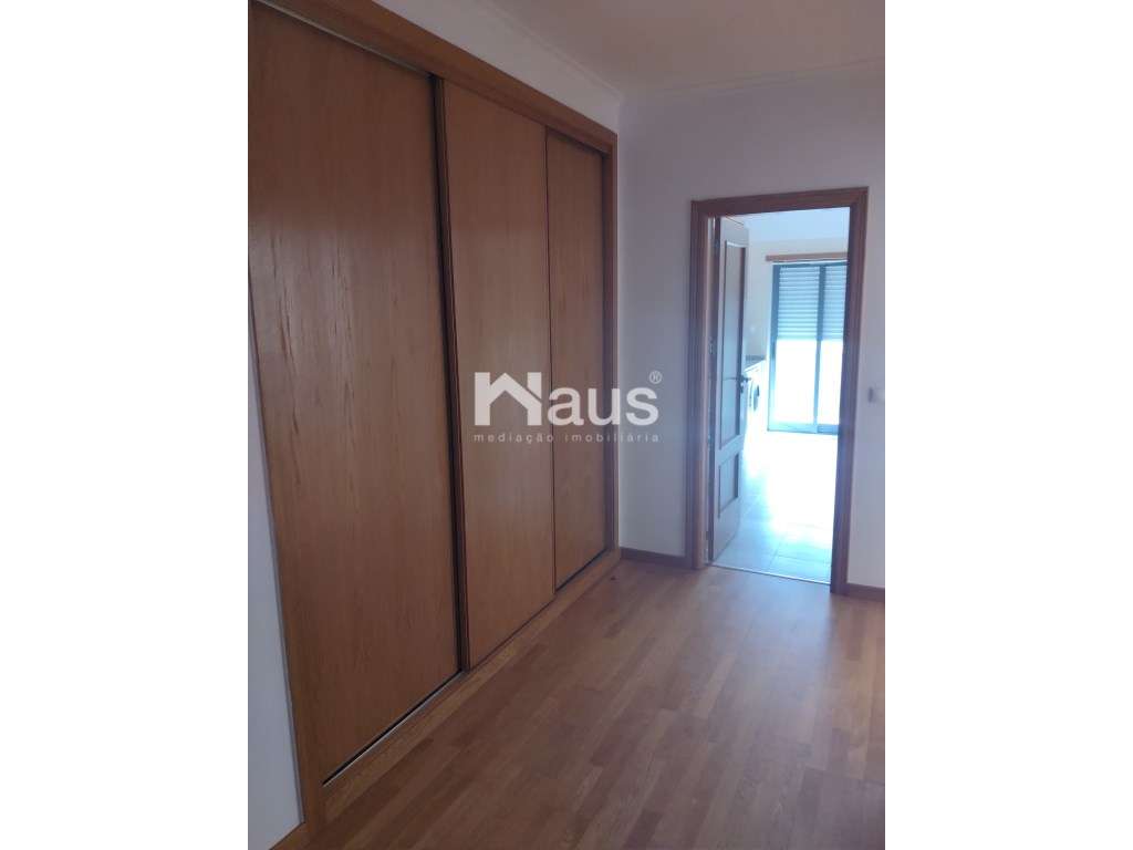 T3 com parqueamento e arrecadação-2