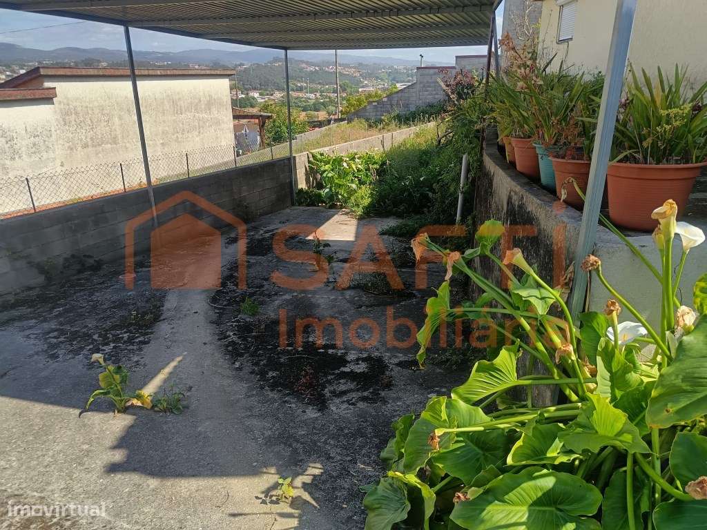 Moradia T4 em Cucujães-11