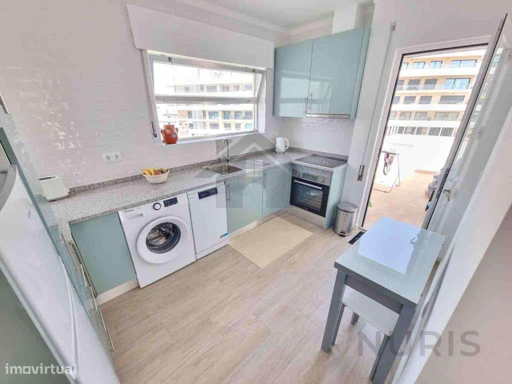 Apartamento T1 para Arrendamento Anual na Praia da Rocha - Grande imagem: 4/19