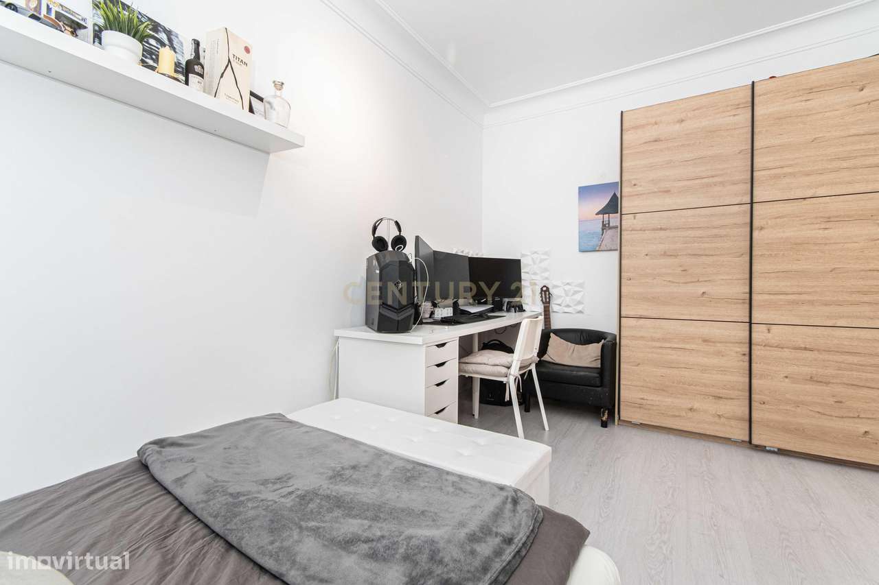 Apartamento T2 em São Domingos de Benfica-11
