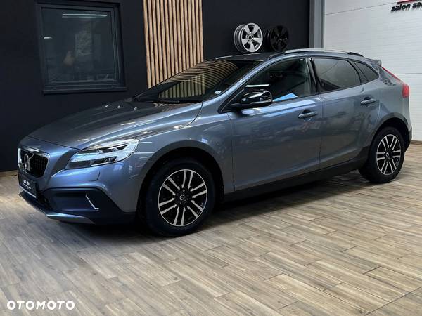 Volvo V40 Cross Country D4 Momentum - 12